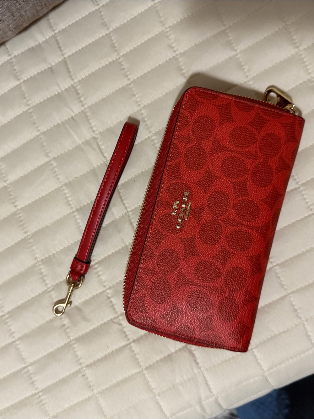 ❤️ Coach Crimson Red Signature Canvas Medium Rowan + Matching Wallet ❤️ - Picture 4 of 13